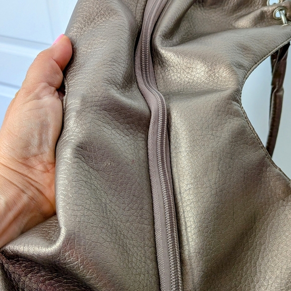 Vintage Lacoste Women’s Leather Striped Shoulder Bag - Picture 7 of 8